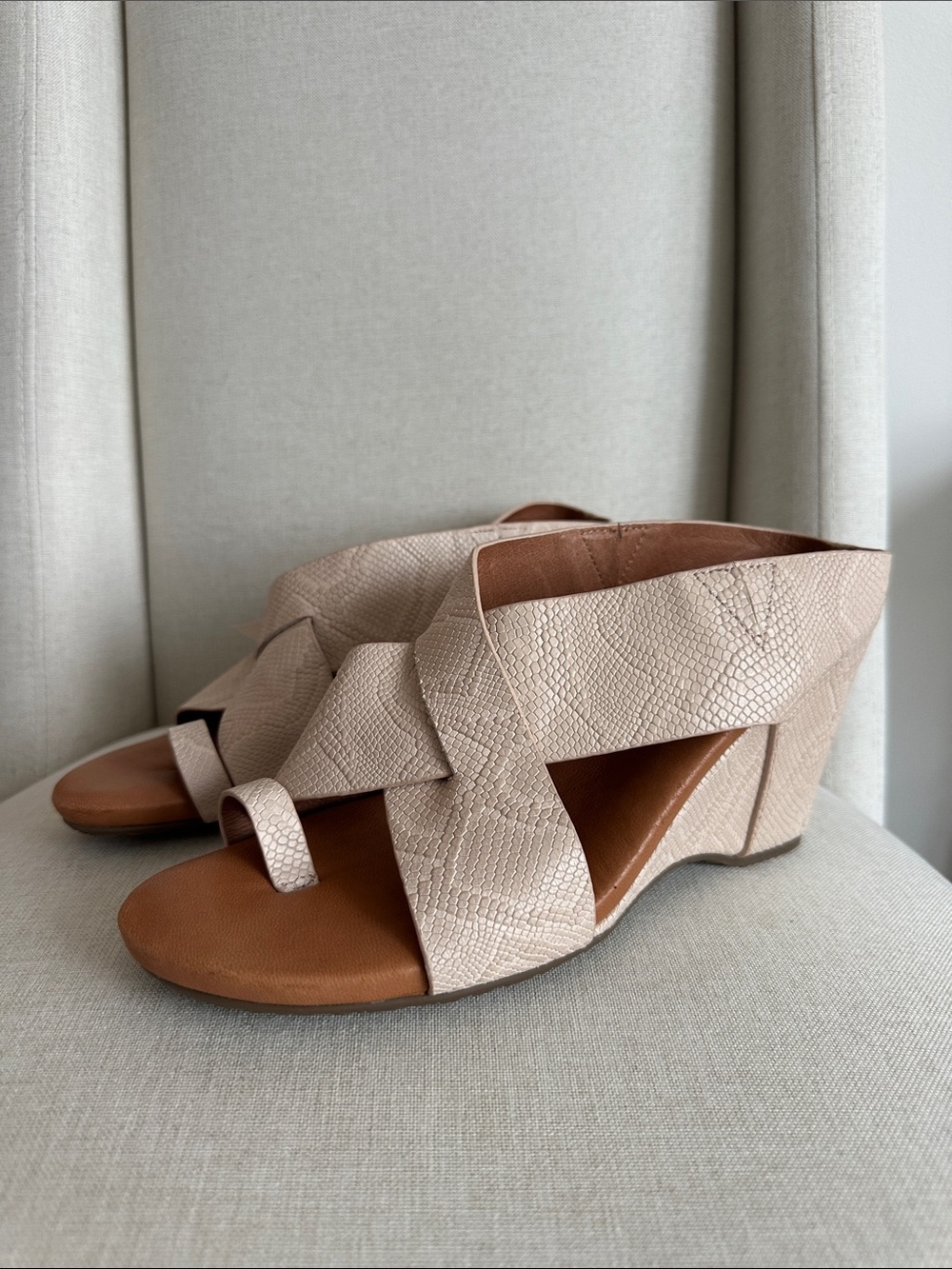 Women’s by Kenneth Cole Beige Textured Wedge Sandals - Neutral Summer Heels